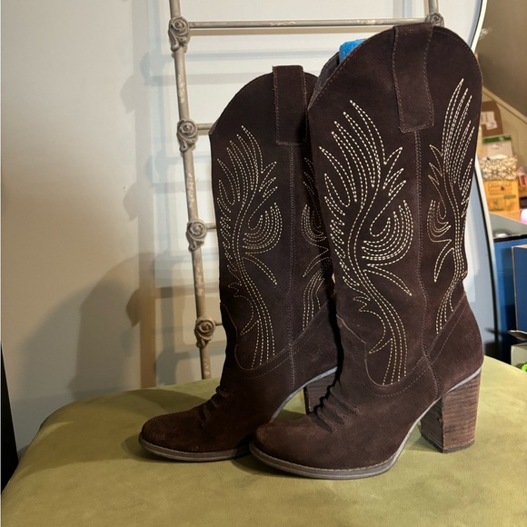 7.5 Womens cowboy knee tall boots very volatile brown brown suede look - Picture 2 of 9